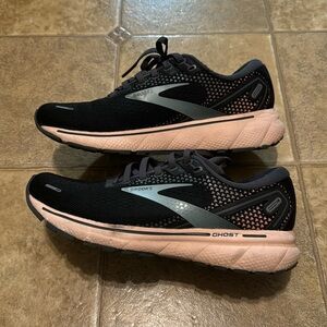 Brooks Ghost 14 Womens Size 7.5 Running Shoes Black/Pearl/Peach